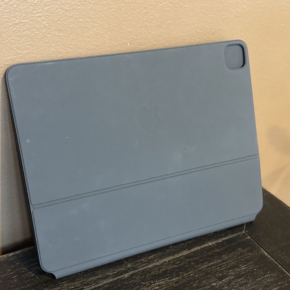 Apple Magic Keyboard for iPad Pro 12.9" Keyboard Folio Case Black A1998 EUC - Picture 5 of 10